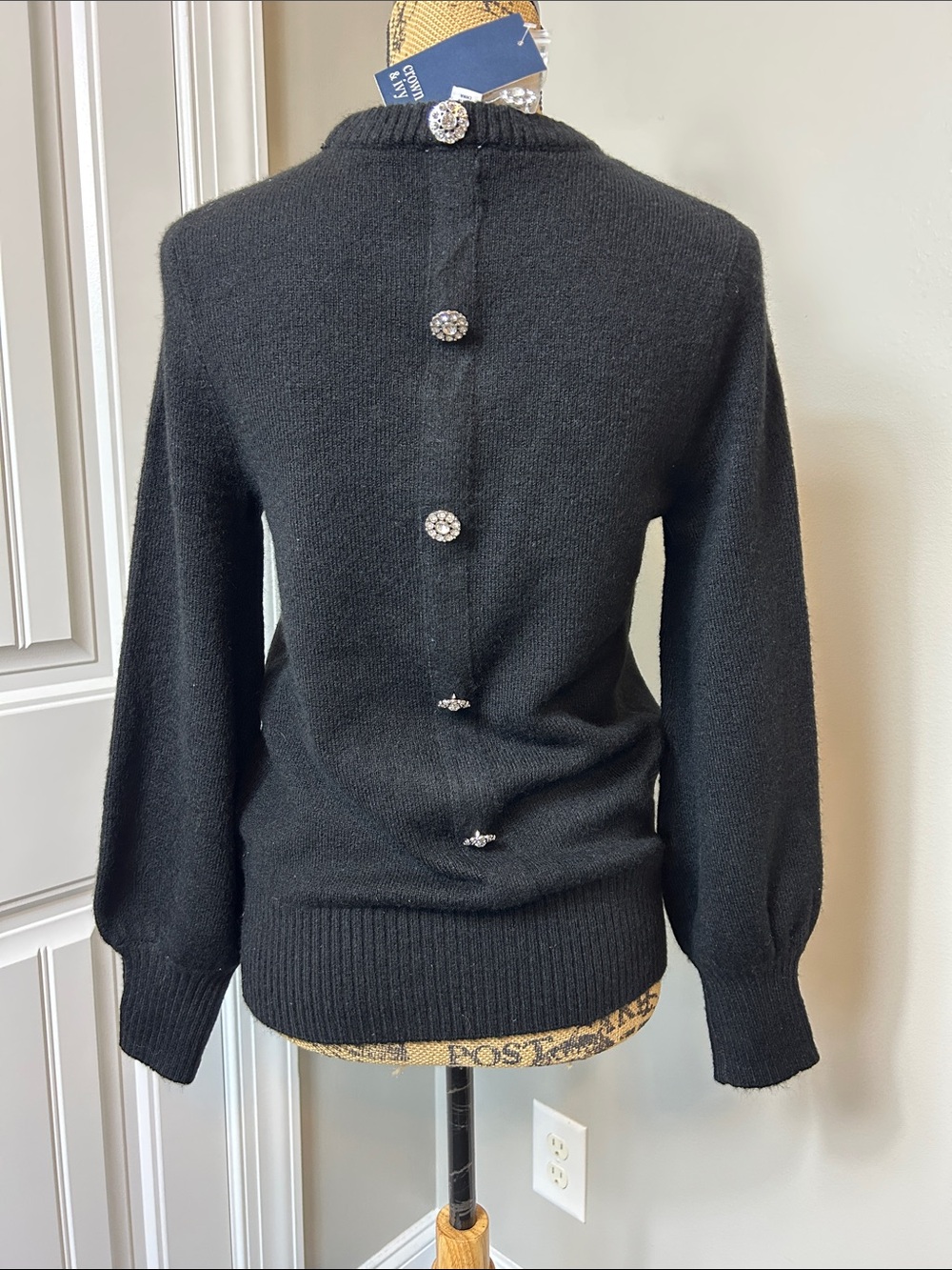 NWT Crown & Ivy black sweater small - Picture 5 of 13
